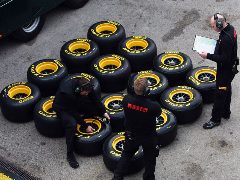 В PIRELLI определились с шинными тестами для Ф1